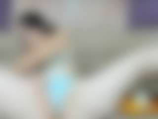 Live cam show with EnticingLucy - MILF on Milfs Live