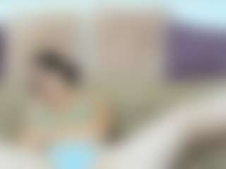 EnticingLucy MILF webcam performer live streaming