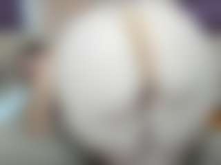 EnticingLucy's Live Sex Cam Show