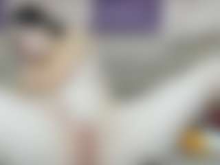 Live cam show with EnticingLucy - Mature on parknlotfishbdy