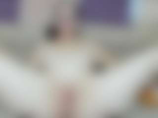 Live cam show with EnticingLucy - Mature on Mixed Magazine Live
