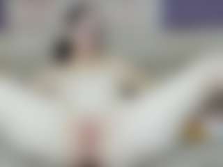 Live cam show with EnticingLucy - Mature on sexylive.show