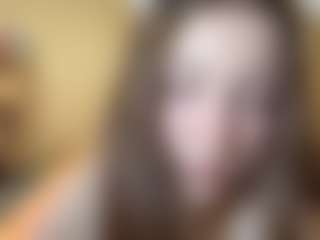 Live cam show with JanaeGwin - New Teen (18+) on Hubzter Live