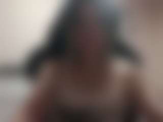 Live cam show with JeseniaCerrato - Curvy on Hubzter Live