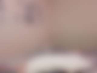 Live cam show with JeseniaCerrato - Joi on Camsoda