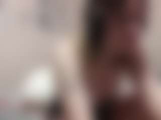 Live cam show with JeseniaCerrato - Joi on Camsoda