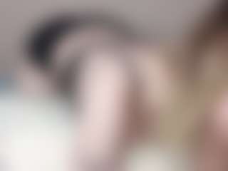 Live cam show with JeseniaCerrato - Grey on luckytryst.com