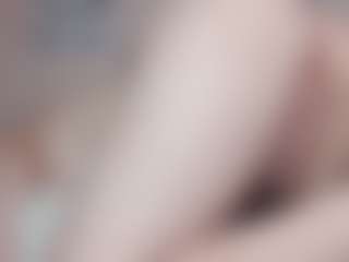 Live cam show with JeseniaCerrato - Gray Eyes on Camsoda