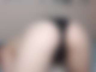 Live cam show with JeseniaCerrato - Grey on dropp.cam