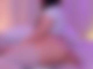 Live cam show with lana-moont - Average on Camsoda