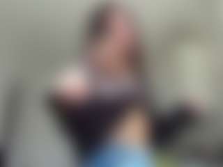 Live cam show with MarjoryNurthen - Brown Hair Teen (18+) on AdultVida.com