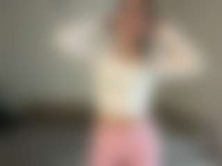 PeachyVibes's Live Sex Cam Show
