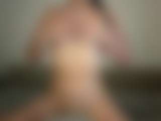 PeachyVibes's Live Sex Cam Show