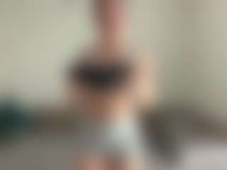 PeachyVibes's Live Sex Cam Show