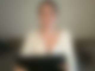 PeachyVibes's Live Sex Cam Show