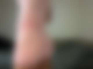 Live cam show with PeachyVibes - Green Eyes on Camiplay Live