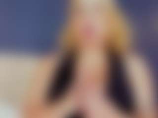 Live cam show with TammyCoconut - Public Curvy on CSO-WL