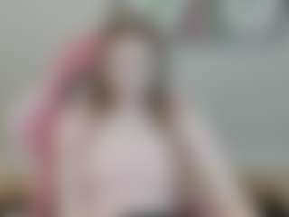 Live cam show with TinyLili - Public on Sex Cam Show