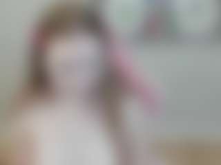 Live cam show with TinyLili - Alternative on CamwithHer