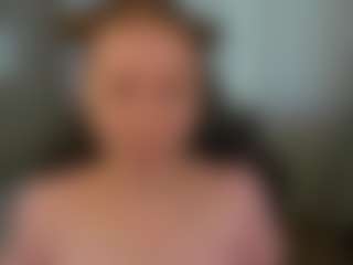 Live cam show with TinyLili - Average on madthumbs