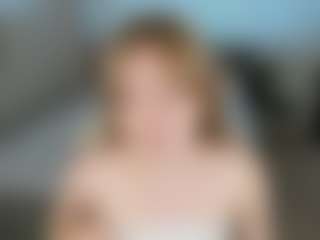 Live cam show with TinyLili - Blue Eyes on Milf Play