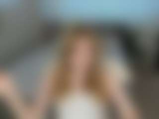 Live cam show with TinyLili - Blonde Hair Petite on milfzrlive.com