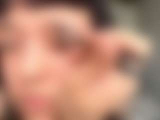 Live cam show with AshaTovias - Thin on Chatstar