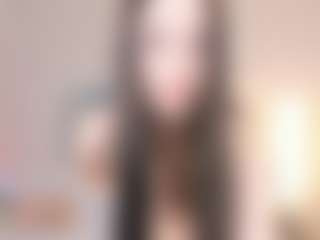 Bella's Live Sex Cam Show