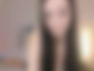 Bella's Live Sex Cam Show