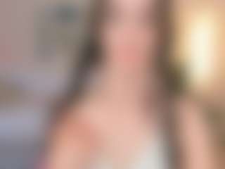 Bella's Live Sex Cam Show