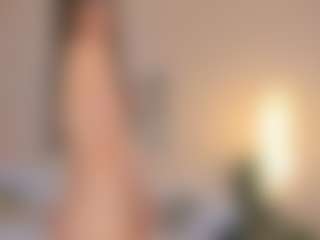 Bella's Live Sex Cam Show