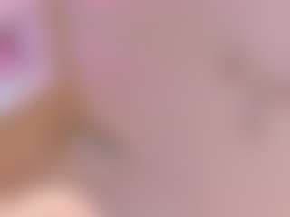 Bella's Live Sex Cam Show