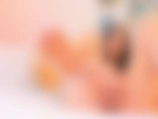 Bella's Live Sex Cam Show