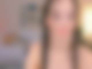 Live cam show with Bella - New Shaved Pussy on sexytreat.net