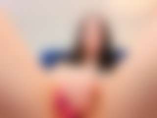 Live cam show with Bella - New Squirt on Camsoda