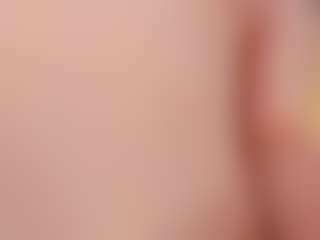 Bella's Live Sex Cam Show