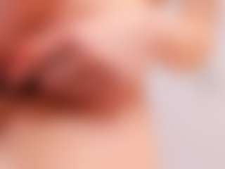 Bella's Live Sex Cam Show