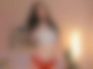 Bella's Live Sex Cam Show