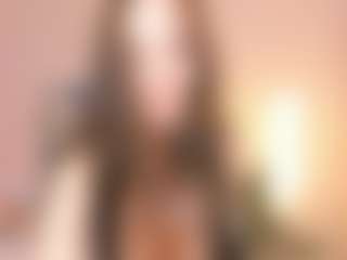Bella's Live Sex Cam Show