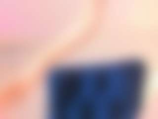 Bella's Live Sex Cam Show