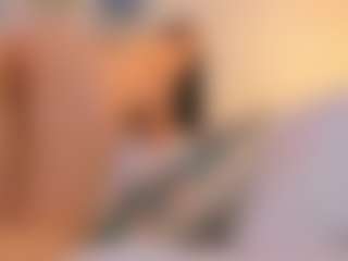 Bella's Live Sex Cam Show