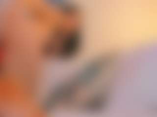 Bella's Live Sex Cam Show