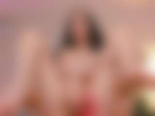 Bella's Live Sex Cam Show