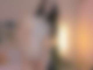 Bella's Live Sex Cam Show