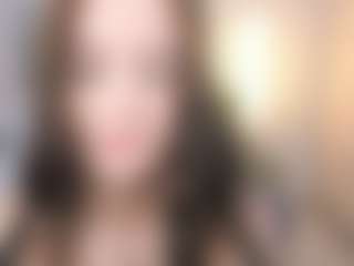 Bella's Live Sex Cam Show
