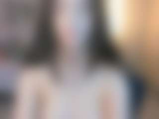Live cam show with Bella - Green Eyes on TeamSkeetLive