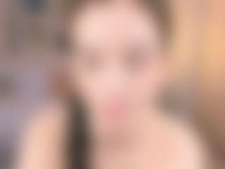 Bella's Live Sex Cam Show