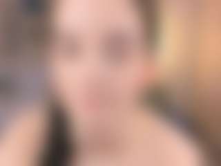 Bella's Live Sex Cam Show