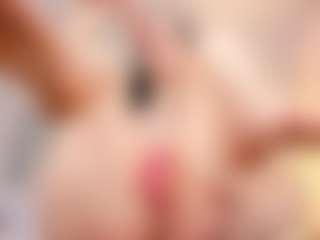 Live cam show with Bella - Handjob on Camsoda