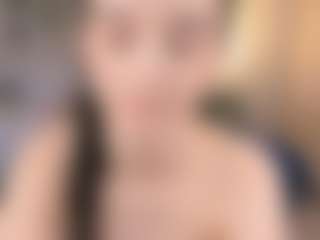 Bella's Live Sex Cam Show